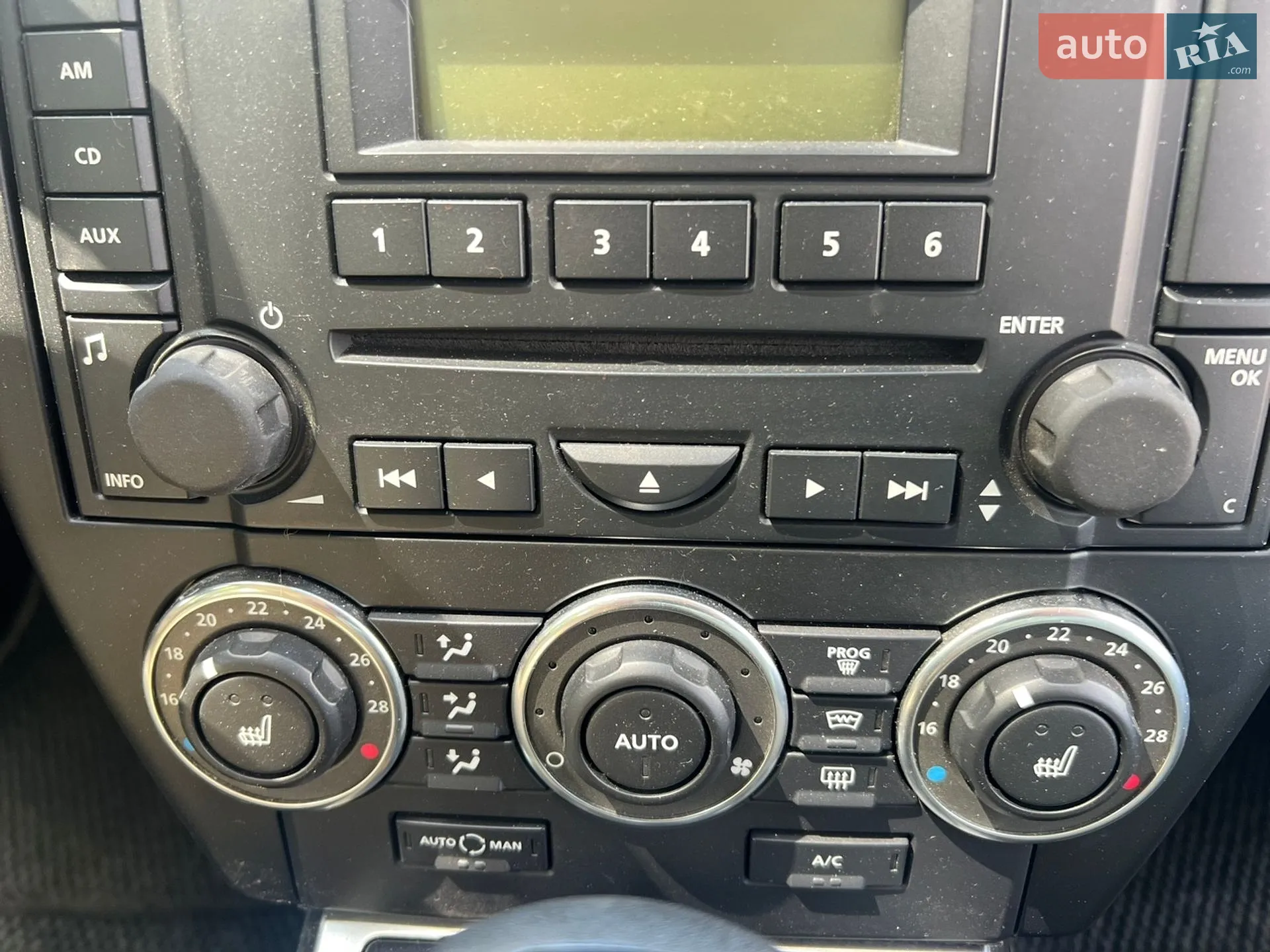 2012 Land Rover Freelander - мініатюра 18