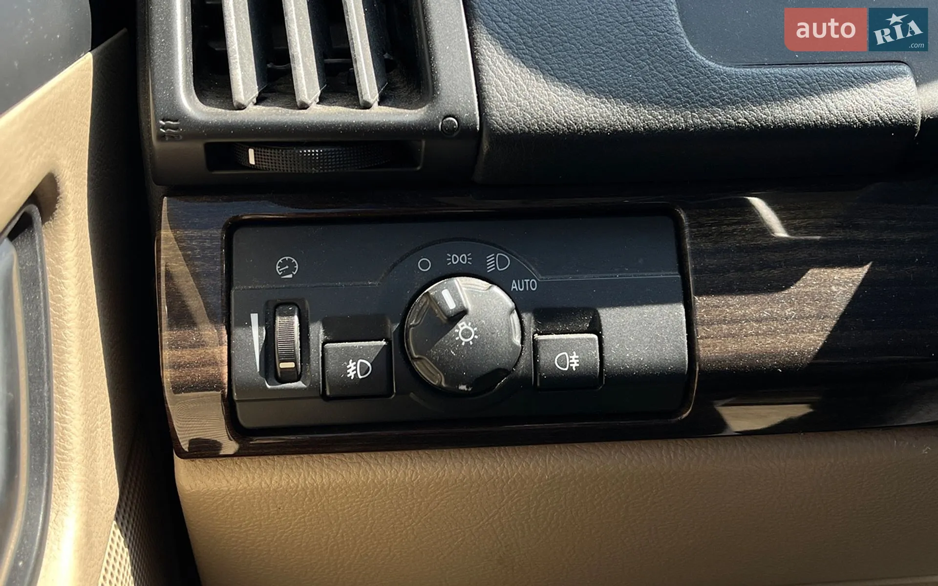 2011 Land Rover Freelander - мініатюра 16