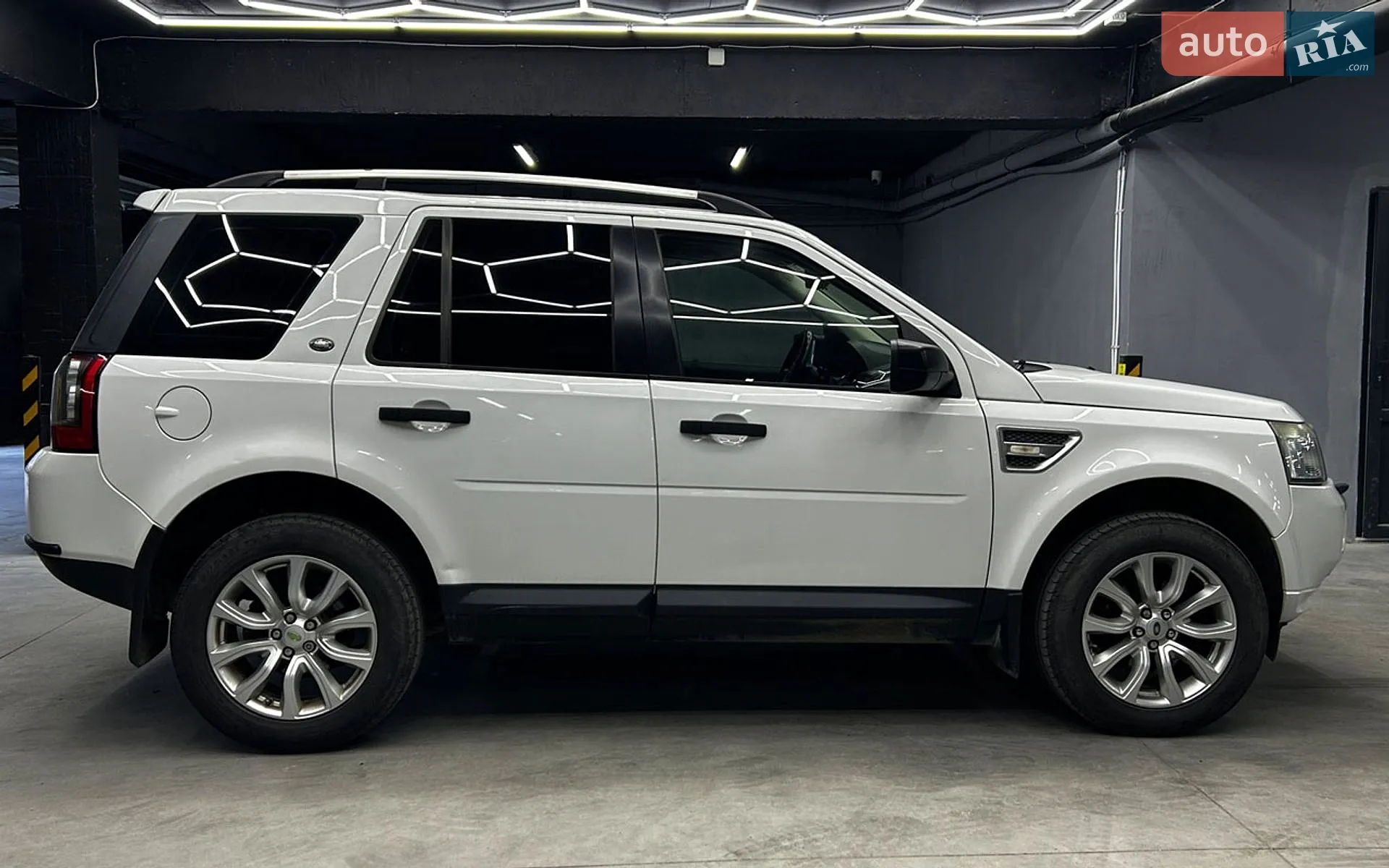 2010 Land Rover Freelander - мініатюра 10