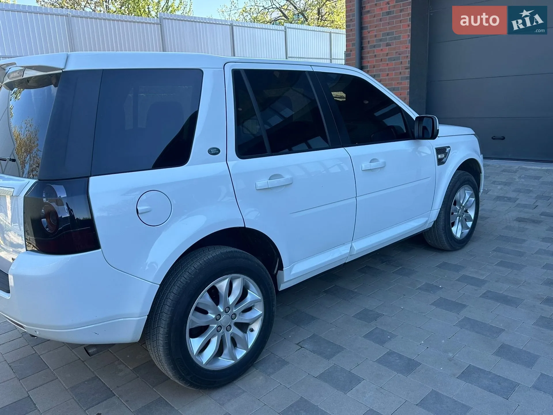 2014 Land Rover Freelander - мініатюра 12