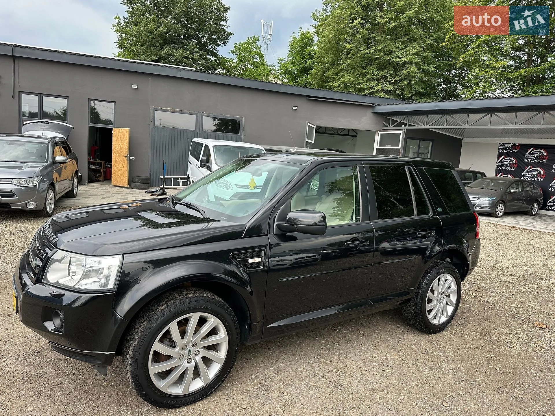 2012 Land Rover Freelander - мініатюра 16