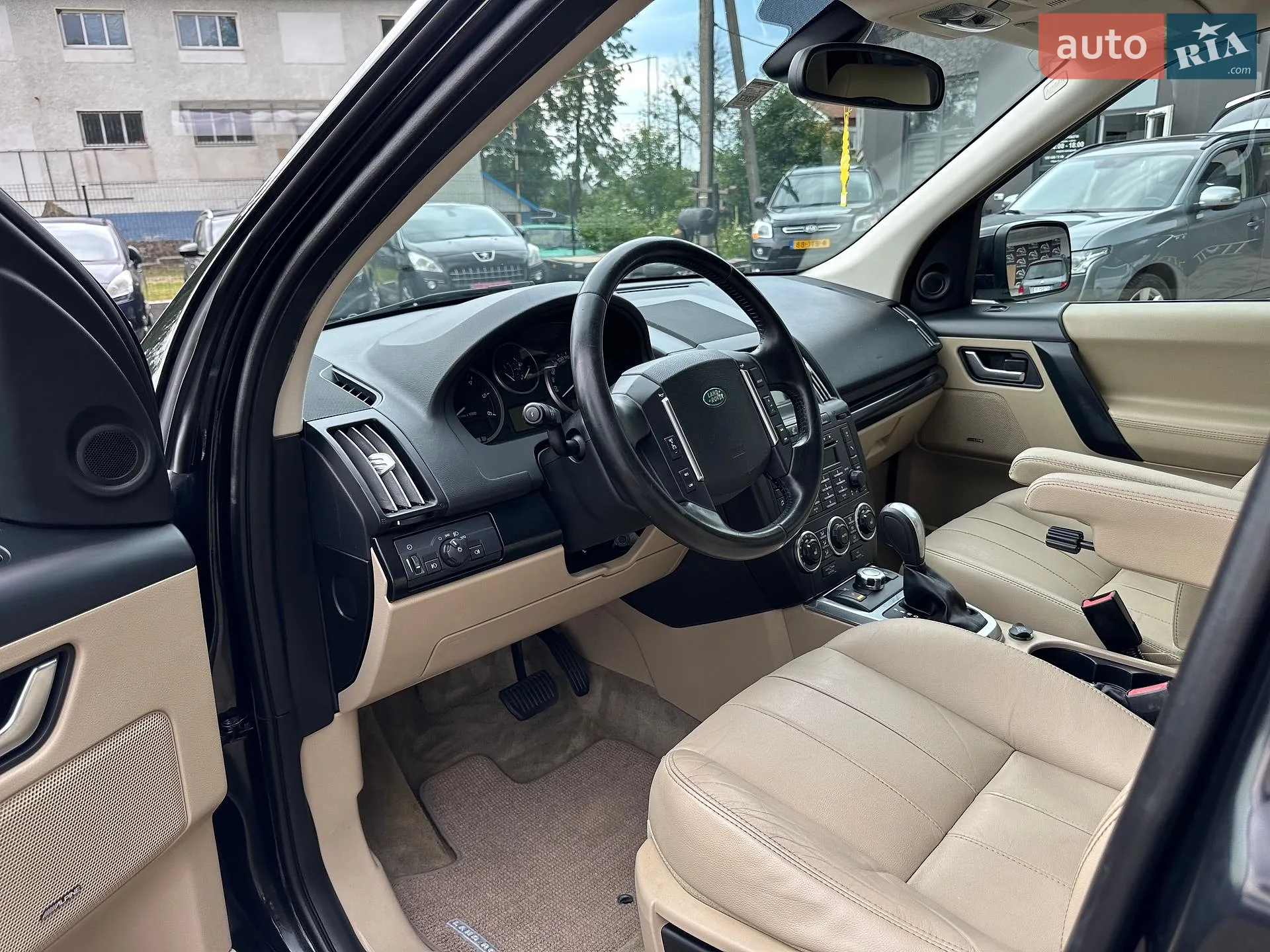 2012 Land Rover Freelander - мініатюра 39