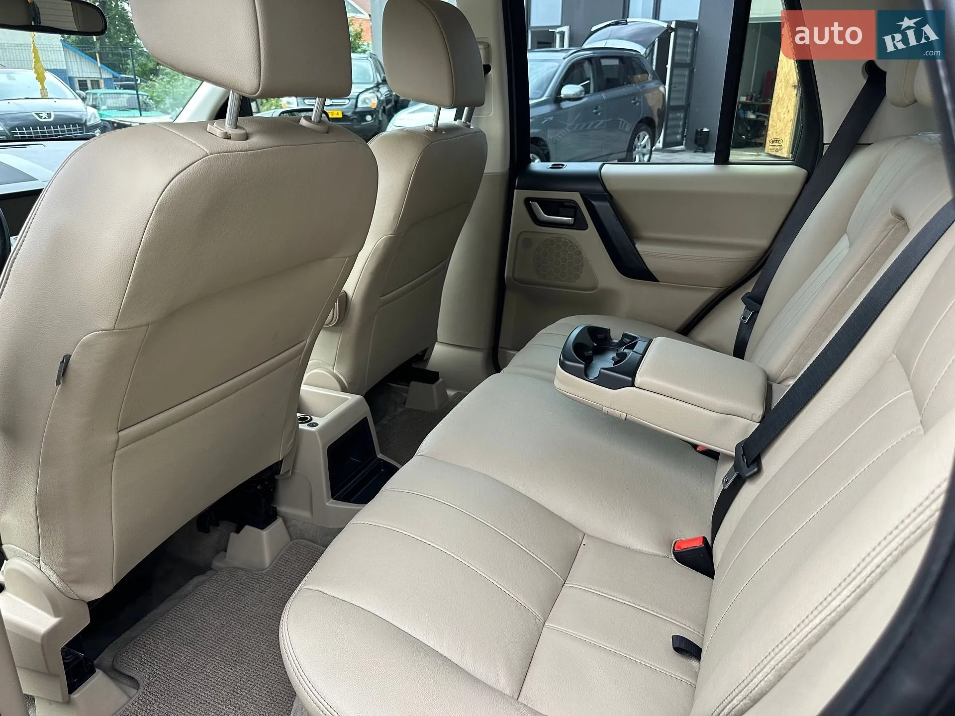 2012 Land Rover Freelander - мініатюра 41