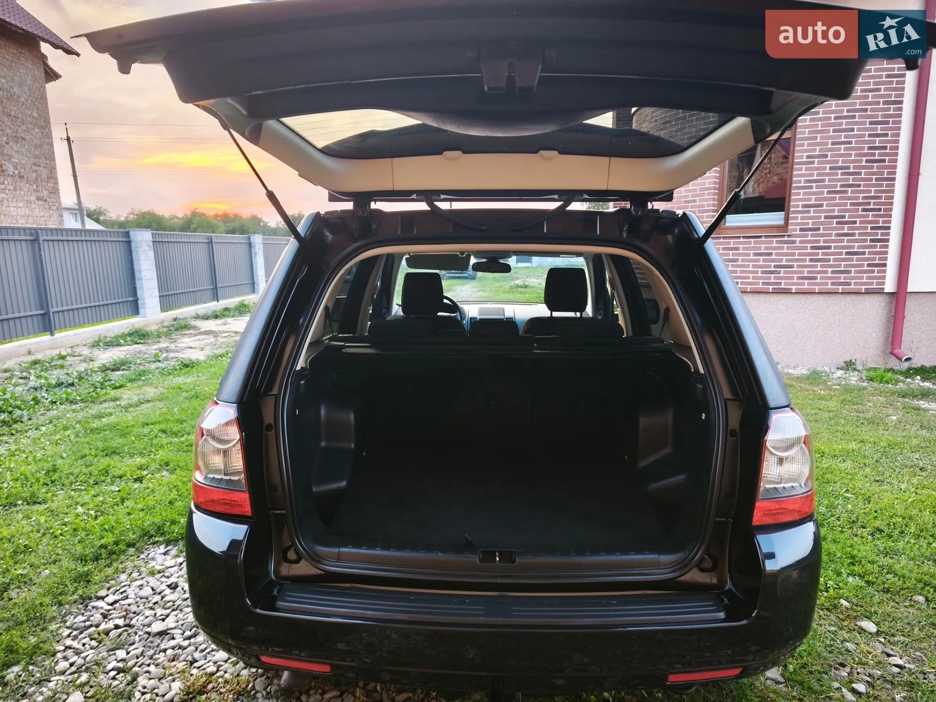 2011 Land Rover Freelander - мініатюра 39