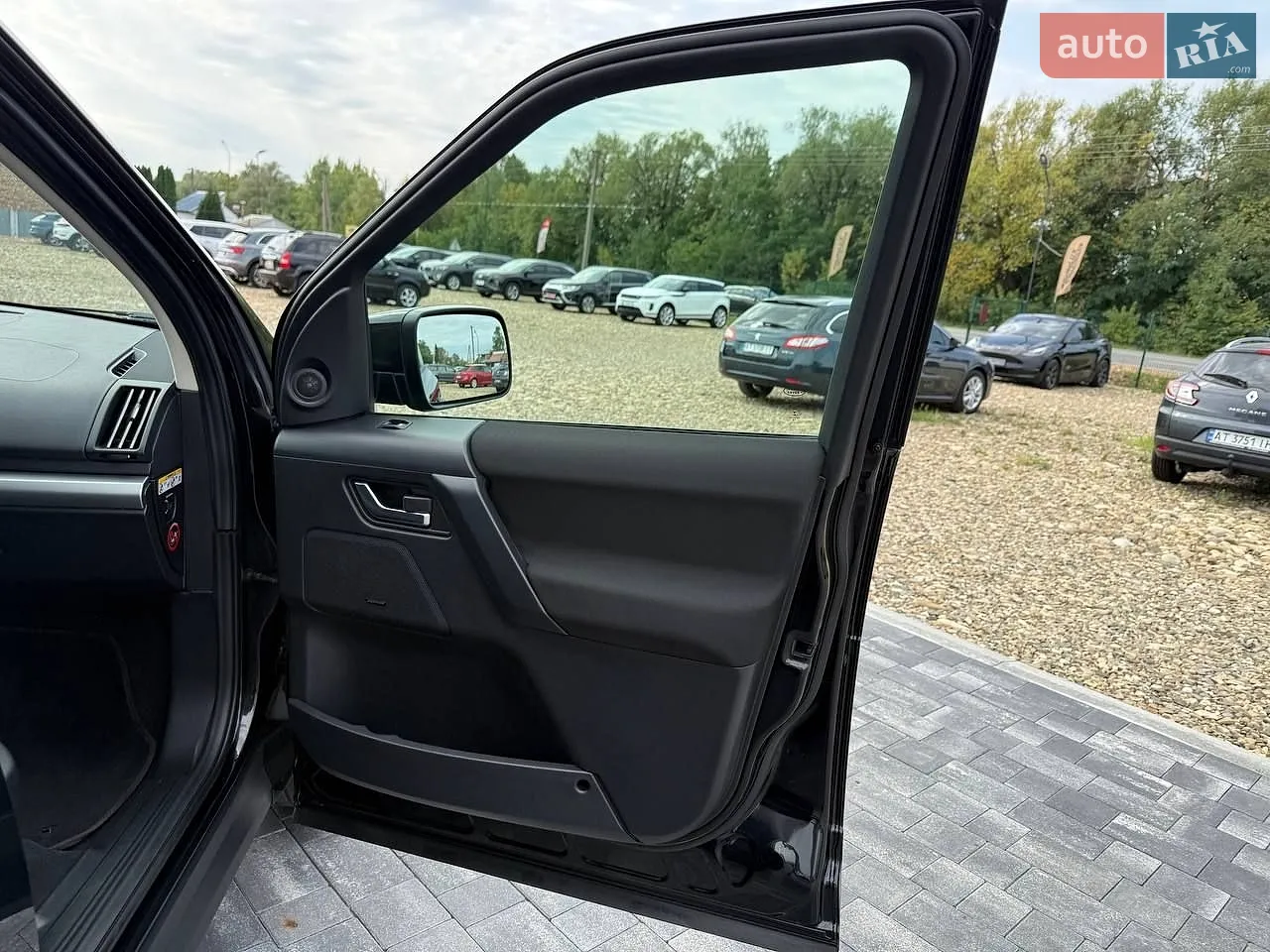 2013 Land Rover Freelander - мініатюра 32