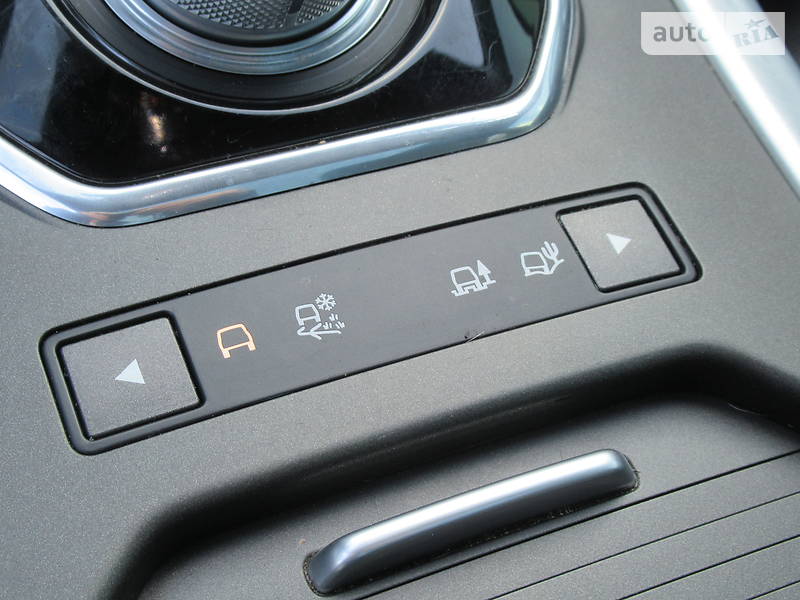 Внедорожник / Кроссовер Land Rover Range Rover Evoque 2015 в Киеве