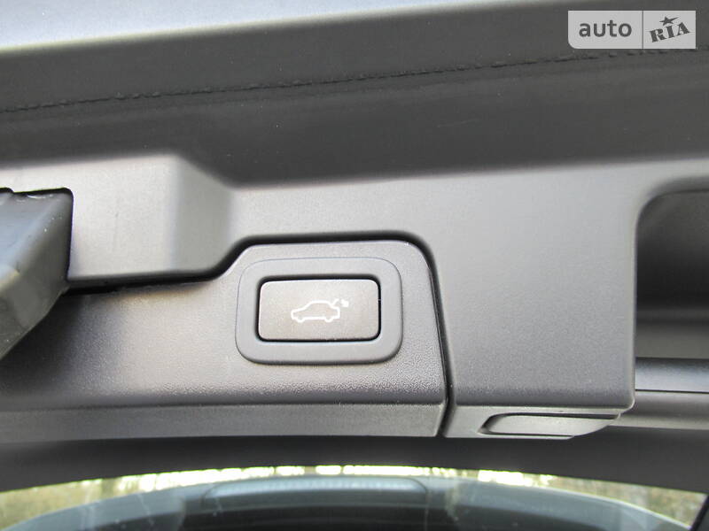 Внедорожник / Кроссовер Land Rover Range Rover Evoque 2015 в Киеве
