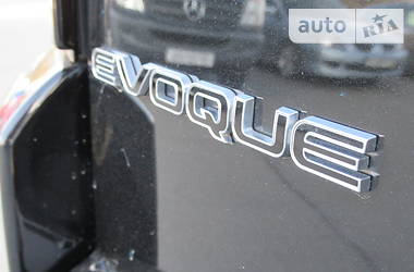 Позашляховик / Кросовер Land Rover Range Rover Evoque 2015 в 