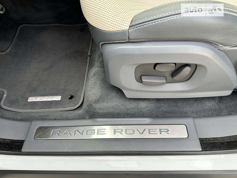 Хетчбек Land Rover Range Rover Evoque 2012 в Одесі фото 50 Хетчбек Land Rover Range Rover Evoque 2012 в Одесі