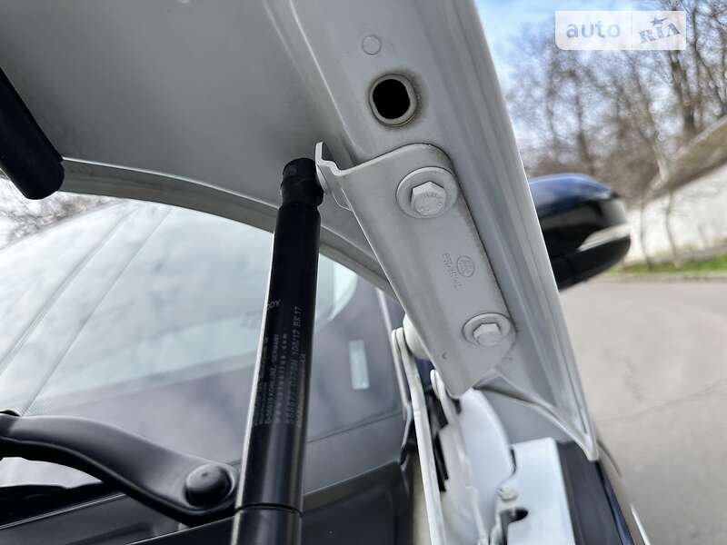 Хетчбек Land Rover Range Rover Evoque 2012 в Одесі фото 66 Хетчбек Land Rover Range Rover Evoque 2012 в Одесі