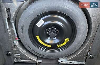 Внедорожник / Кроссовер Land Rover Range Rover Evoque 2015 в 