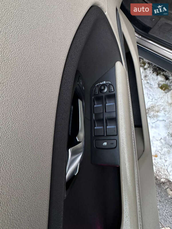 Позашляховик / Кросовер Land Rover Range Rover Evoque 2014 в Києві фото 38 Позашляховик / Кросовер Land Rover Range Rover Evoque 2014 в Києві