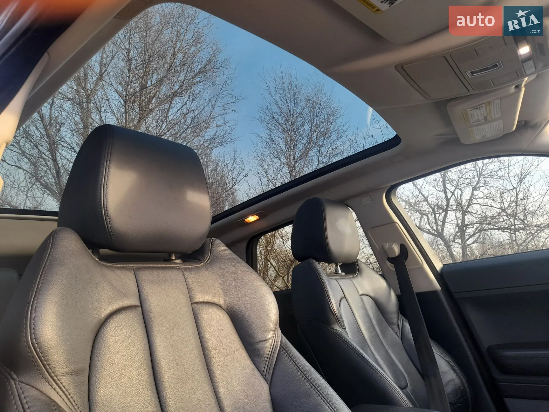 2015 Land Rover Range Rover Evoque - мініатюра 2