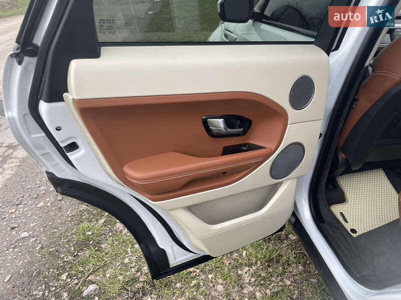 Внедорожник / Кроссовер Land Rover Range Rover Evoque 2015 в Бобровице фото 4 Внедорожник / Кроссовер Land Rover Range Rover Evoque 2015 в Бобровице
