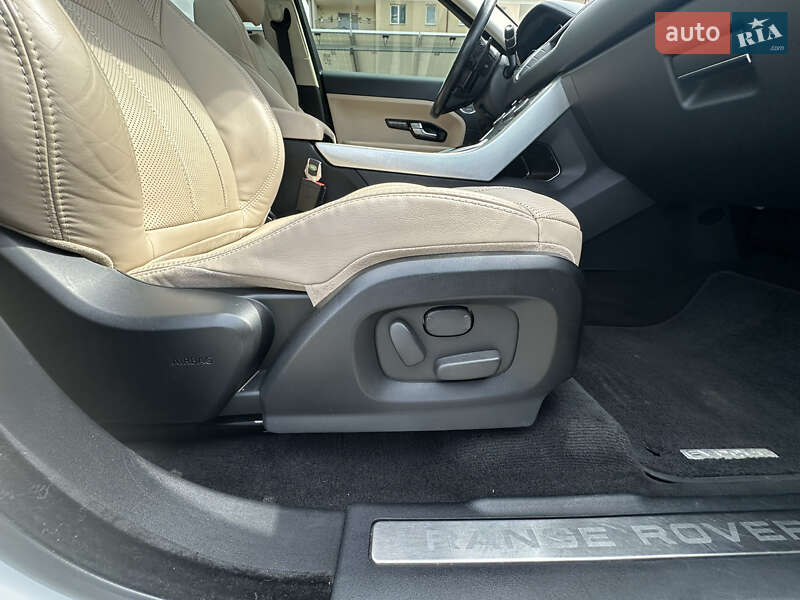 Позашляховик / Кросовер Land Rover Range Rover Evoque 2015 в Мукачевому