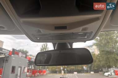 Внедорожник / Кроссовер Land Rover Range Rover Evoque 2013 в 