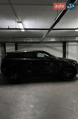 Внедорожник / Кроссовер Land Rover Range Rover Evoque 2022 в 