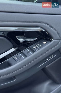 Внедорожник / Кроссовер Land Rover Range Rover Evoque 2022 в 