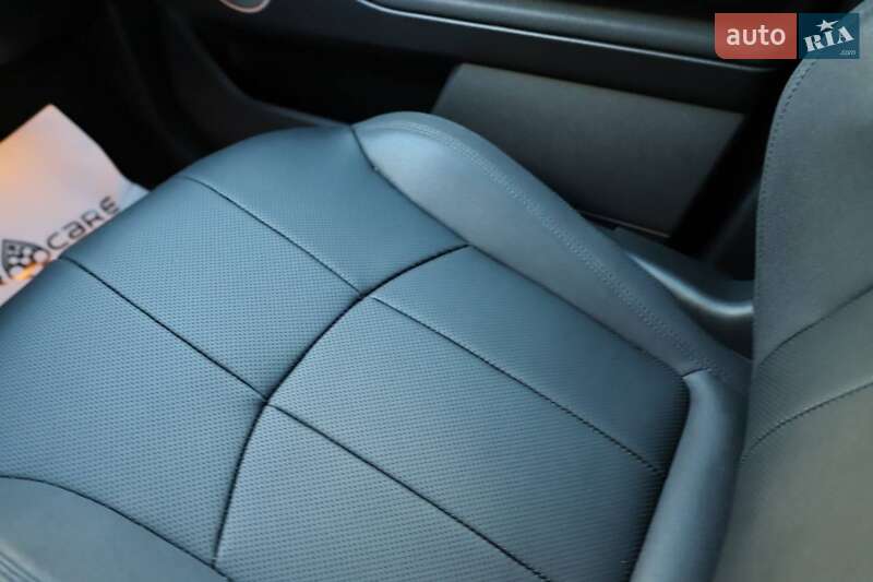 Позашляховик / Кросовер Land Rover Range Rover Evoque 2018 в Кам'янському