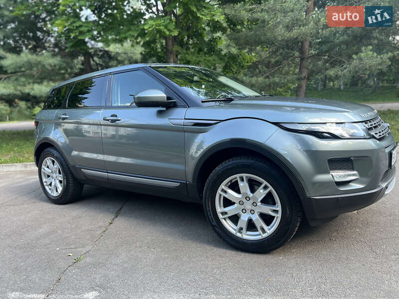Внедорожник / Кроссовер Land Rover Range Rover Evoque 2015 в Ровно