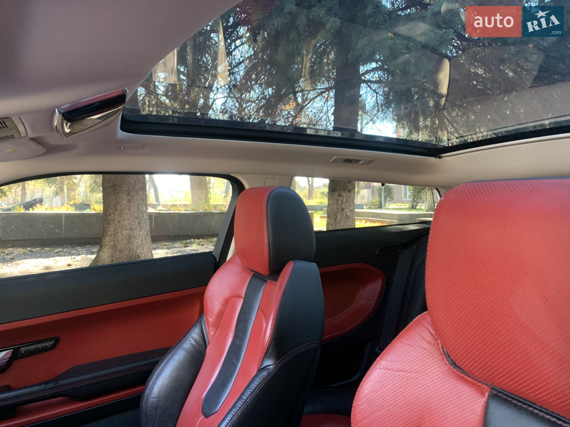 2011 Land Rover Range Rover Evoque - мініатюра 15