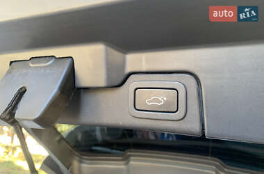 Внедорожник / Кроссовер Land Rover Range Rover Evoque 2011 в 