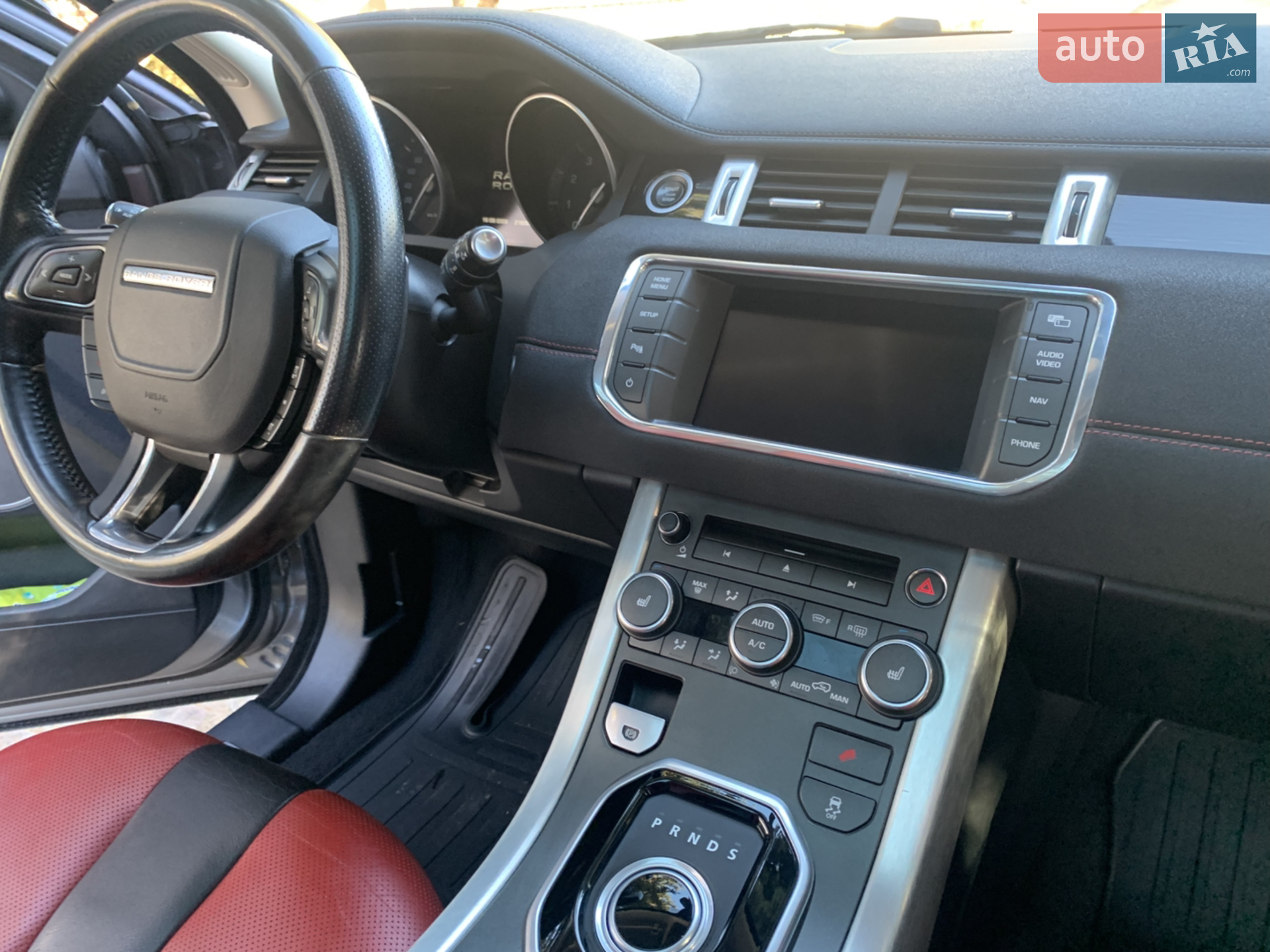 2011 Land Rover Range Rover Evoque - мініатюра 28