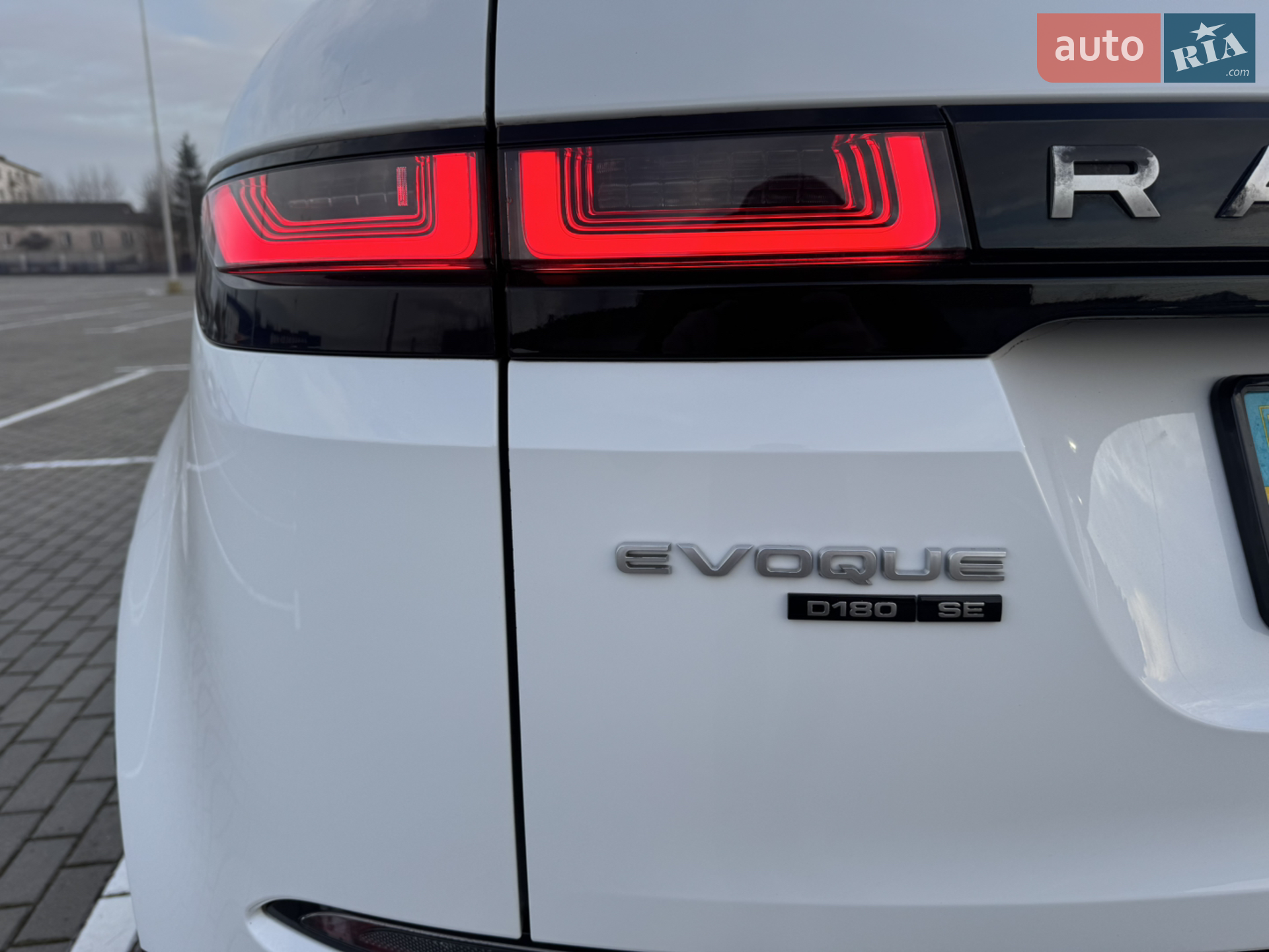 2019 Land Rover Range Rover Evoque - мініатюра 23