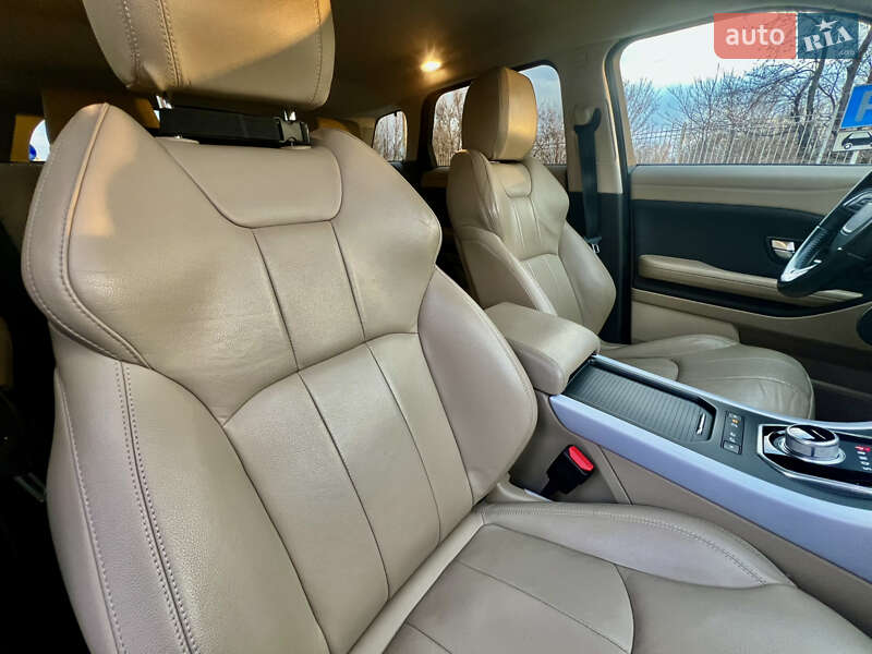 Внедорожник / Кроссовер Land Rover Range Rover Evoque 2016 в Запорожье