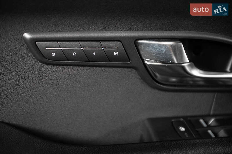 Внедорожник / Кроссовер Land Rover Range Rover Evoque 2012 в Одессе