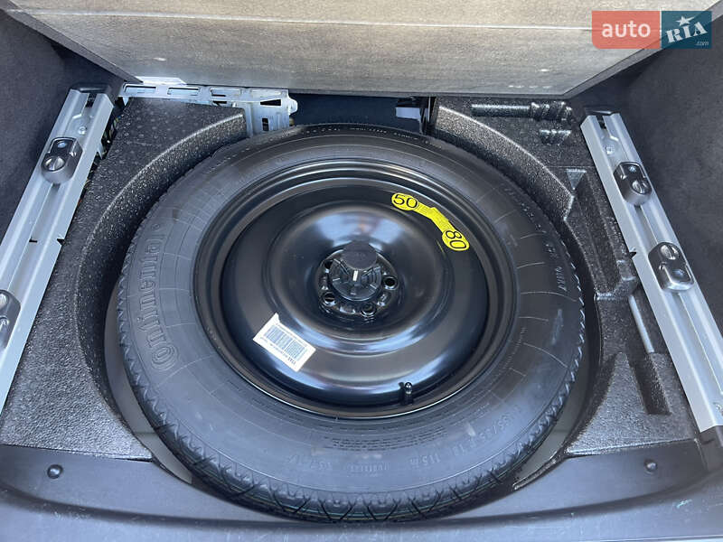 Внедорожник / Кроссовер Land Rover Range Rover Evoque 2015 в Тернополе