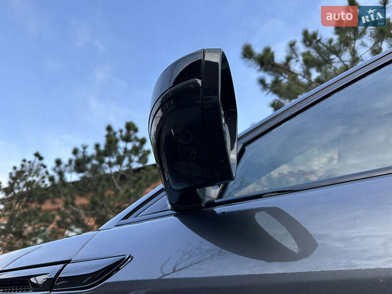 Внедорожник / Кроссовер Land Rover Range Rover Evoque 2018 в Львове