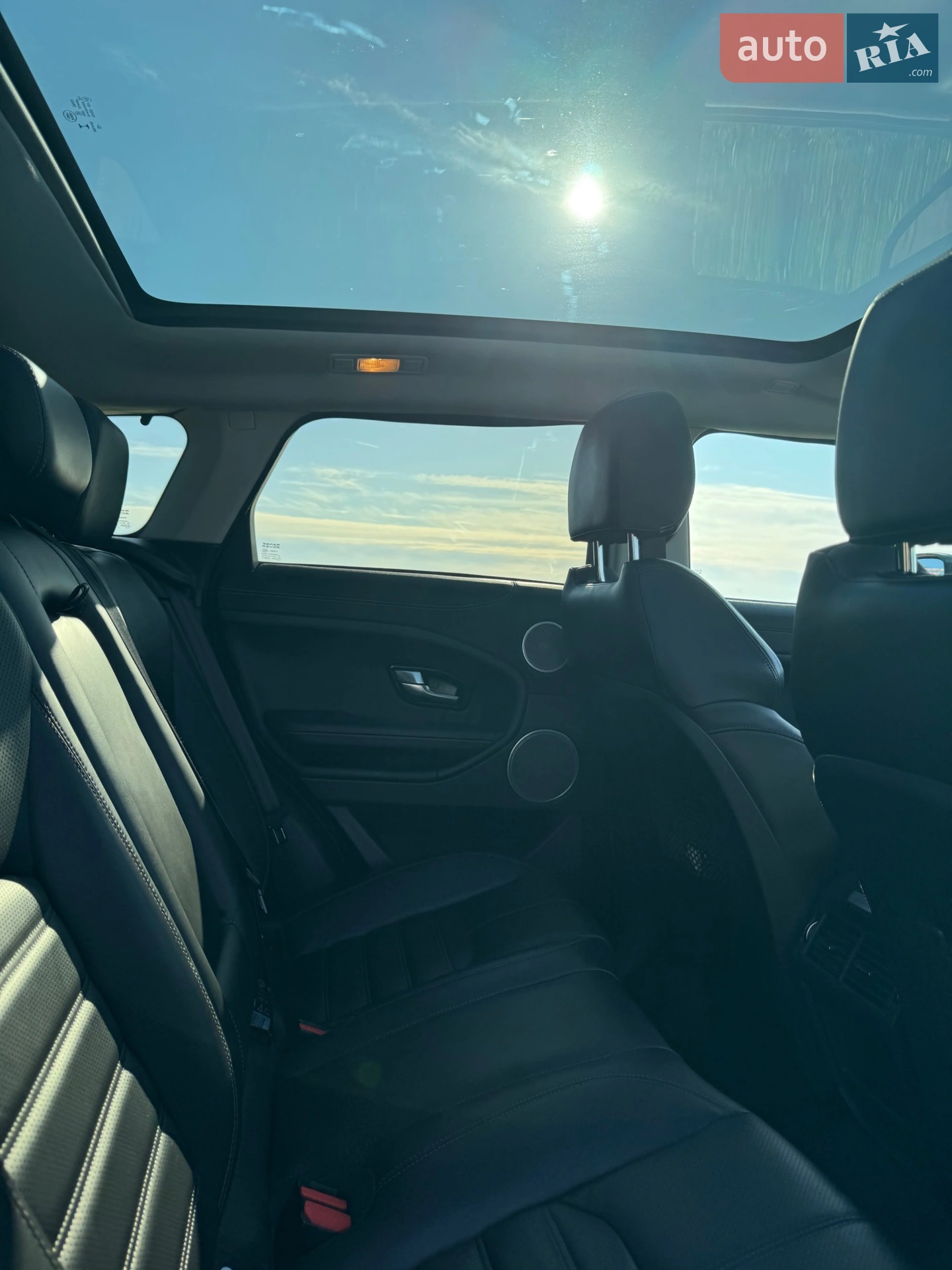 2015 Land Rover Range Rover Evoque - мініатюра 40