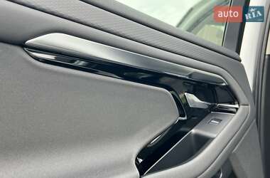 Позашляховик / Кросовер Land Rover Range Rover Evoque 2020 в 