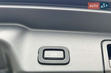 Позашляховик / Кросовер Land Rover Range Rover Evoque 2020 в 