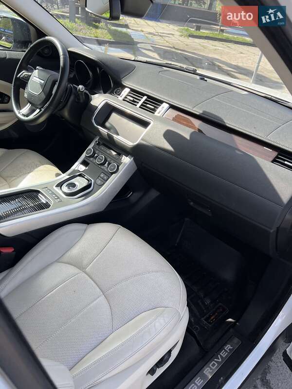 Позашляховик / Кросовер Land Rover Range Rover Evoque 2017 в Києві