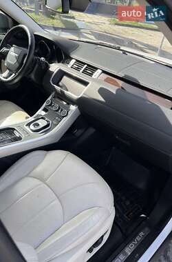 Внедорожник / Кроссовер Land Rover Range Rover Evoque 2017 в 