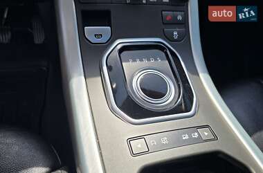 Внедорожник / Кроссовер Land Rover Range Rover Evoque 2015 в 