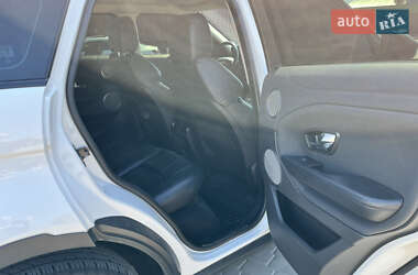 Внедорожник / Кроссовер Land Rover Range Rover Evoque 2015 в 