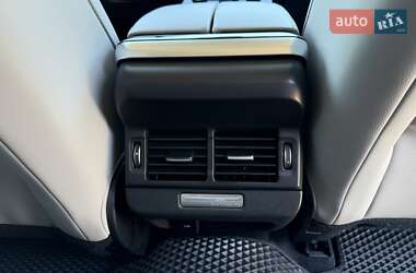 Внедорожник / Кроссовер Land Rover Range Rover Evoque 2021 в 