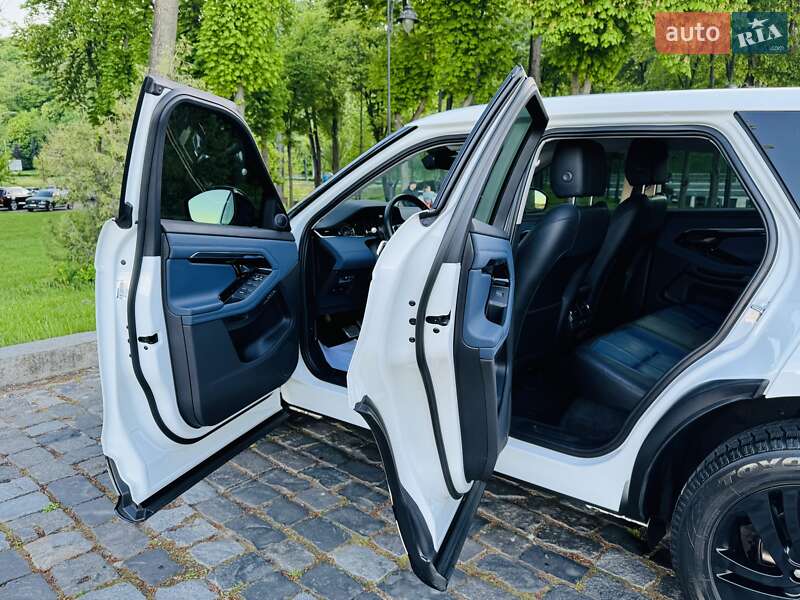 Внедорожник / Кроссовер Land Rover Range Rover Evoque 2019 в Киеве