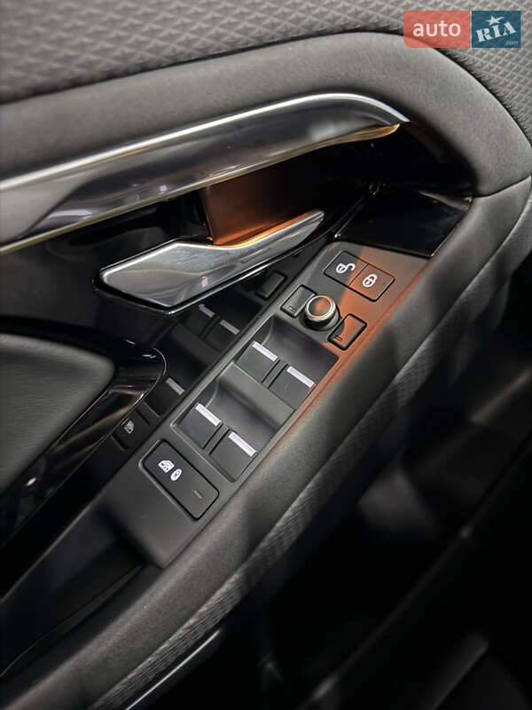 Внедорожник / Кроссовер Land Rover Range Rover Evoque 2020 в Киеве