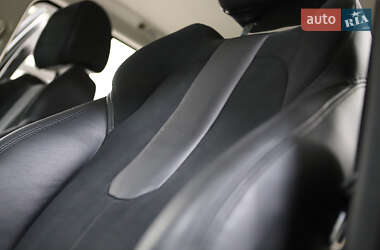 Внедорожник / Кроссовер Land Rover Range Rover Evoque 2015 в 