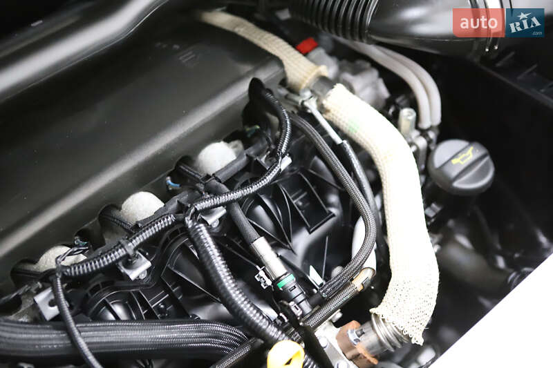 Внедорожник / Кроссовер Land Rover Range Rover Evoque 2015 в Дрогобыче