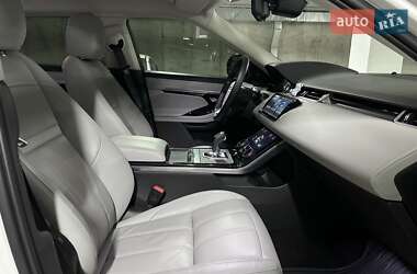 Позашляховик / Кросовер Land Rover Range Rover Evoque 2019 в 