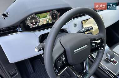 Внедорожник / Кроссовер Land Rover Range Rover Evoque 2023 в 