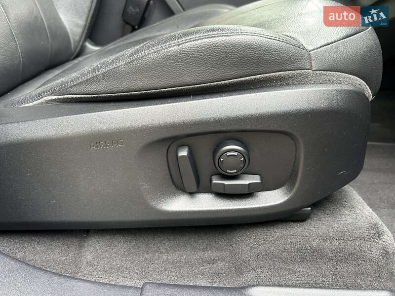 Внедорожник / Кроссовер Land Rover Range Rover Evoque 2015 в Львове