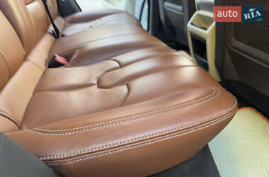 Внедорожник / Кроссовер Land Rover Range Rover Evoque 2012 в 