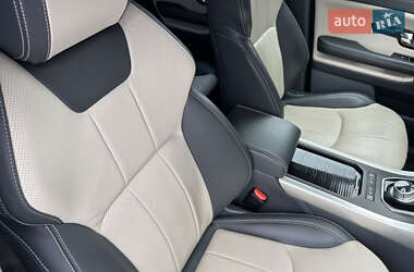 Внедорожник / Кроссовер Land Rover Range Rover Evoque 2015 в 