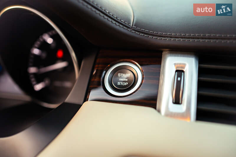 Внедорожник / Кроссовер Land Rover Range Rover Evoque 2013 в Луцке